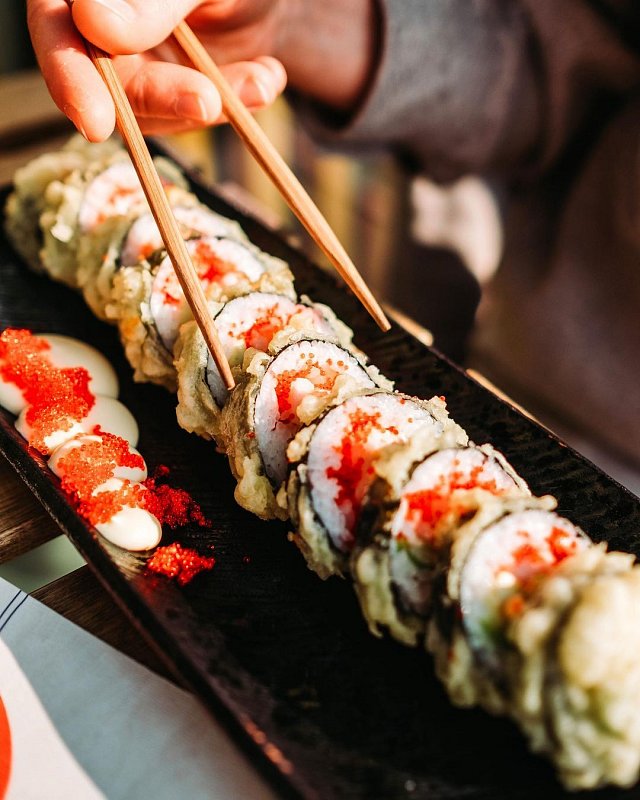 Tobiko tempura